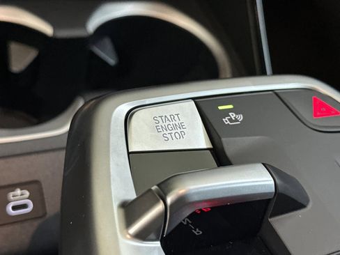 Used 2025 BMW X1 xDrive28i w/ Convenience Package image 17