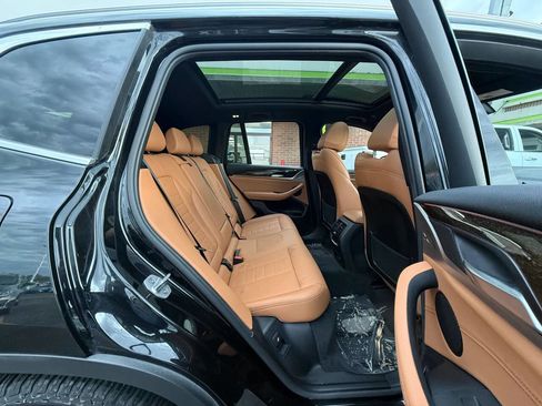 Used 2018 BMW X3 xDrive30i w/ Premium Package AWD/4WD image 12