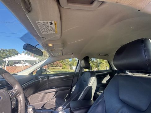 Used 2013 Ford Fusion Titanium image 26