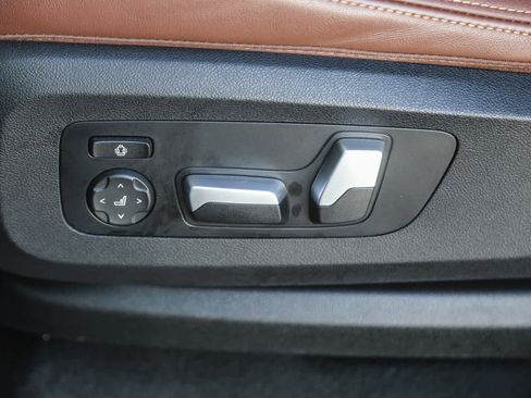 Used 2023 BMW X5 sDrive40i w/ Executive Package image 18