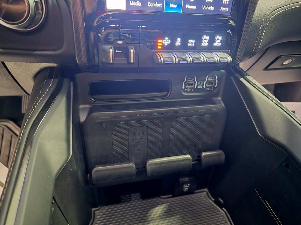Used 2022 RAM 1500 Limited w/ Body Color Bumper Group AWD/4WD image 32