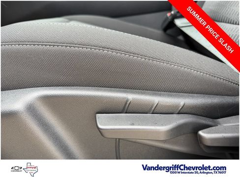 New 2027 Chevrolet Equinox LT FWD image 23