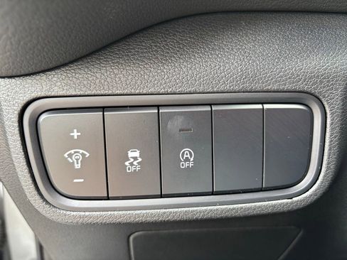 Used 2023 Kia Soul LX FWD image 22