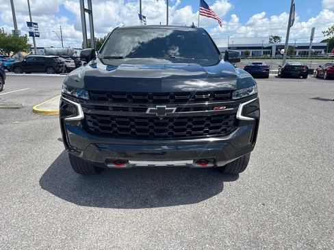 Used 2023 Chevrolet Tahoe Z71 w/ Luxury Package AWD/4WD image 2