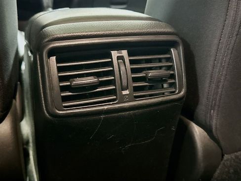 Used 2019 Nissan Rogue Sport SV image 28