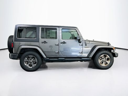Used 2017 Jeep Wrangler Unlimited Sport AWD/4WD image 10