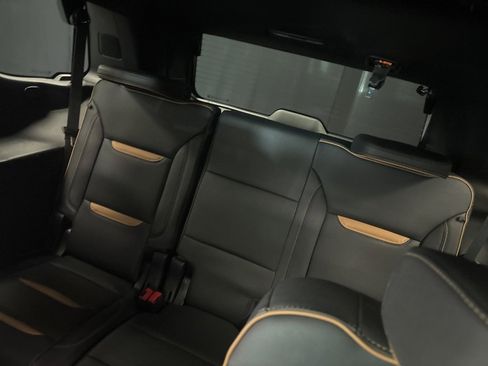 Used 2024 GMC Yukon AT4 image 39