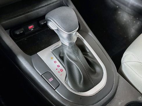 Certified 2023 Kia Forte LXS FWD image 16