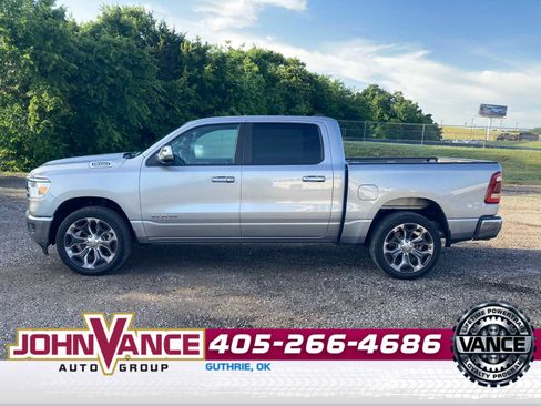 Used 2024 RAM 1500 Laramie AWD/4WD image 2