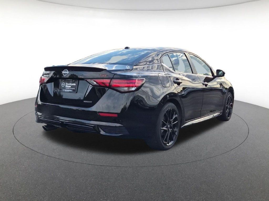 Used 2025 Nissan Sentra SR w/ Midnight Edition FWD image 5