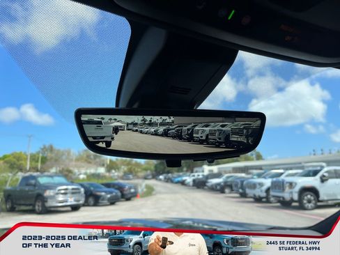 Used 2021 GMC Yukon Denali w/ Denali Premium Package image 35