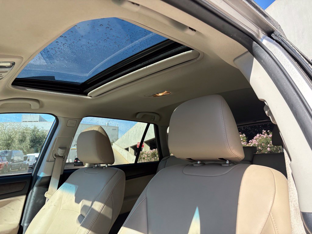 Used 2016 Subaru Outback 3.6R Limited AWD/4WD image 9