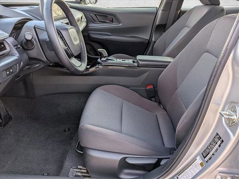 Used 2025 Toyota Prius LE image 16