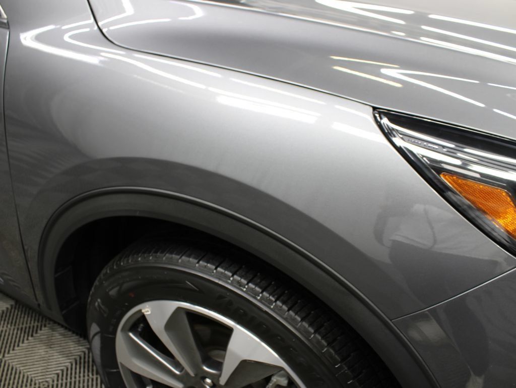Used 2025 Ford Escape Platinum AWD/4WD image 32