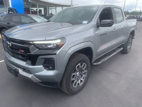 Used 2026 Chevrolet Colorado Z71 w/ Technology Package AWD/4WD image 2