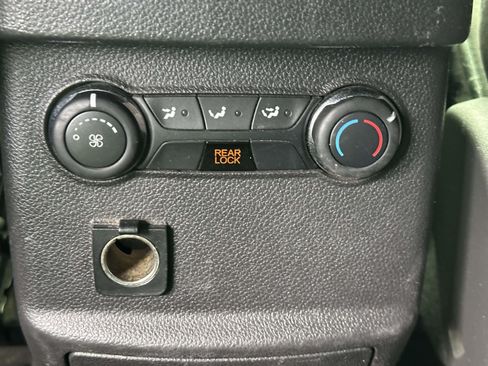 Used 2013 Ford Explorer XLT AWD/4WD image 14