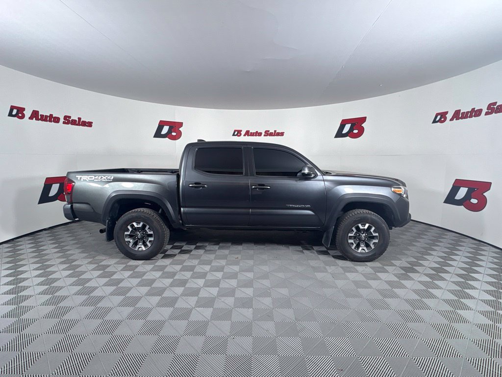 Used 2021 Toyota Tacoma TRD Off-Road w/ Technology Package AWD/4WD image 9