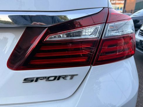 Used 2016 Honda Accord Sport image 33