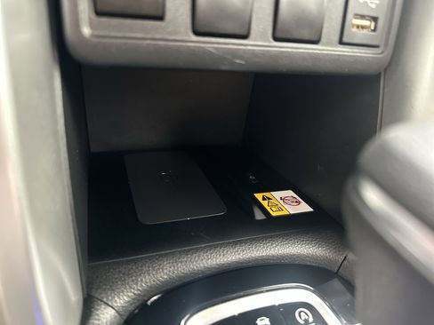 Certified 2022 Toyota Corolla Cross LE image 34