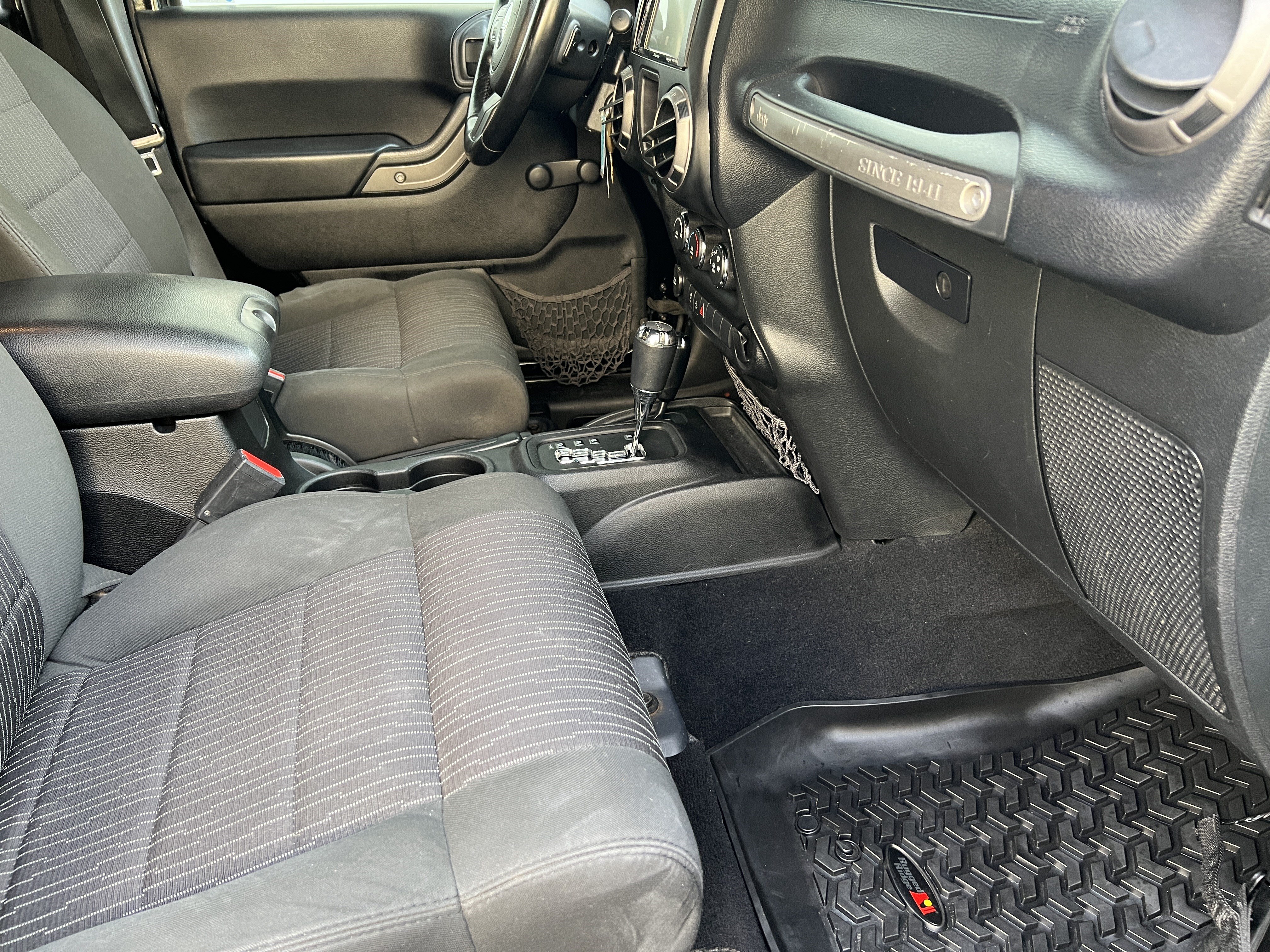 Used 2012 Jeep Wrangler Unlimited Sport AWD/4WD image 21