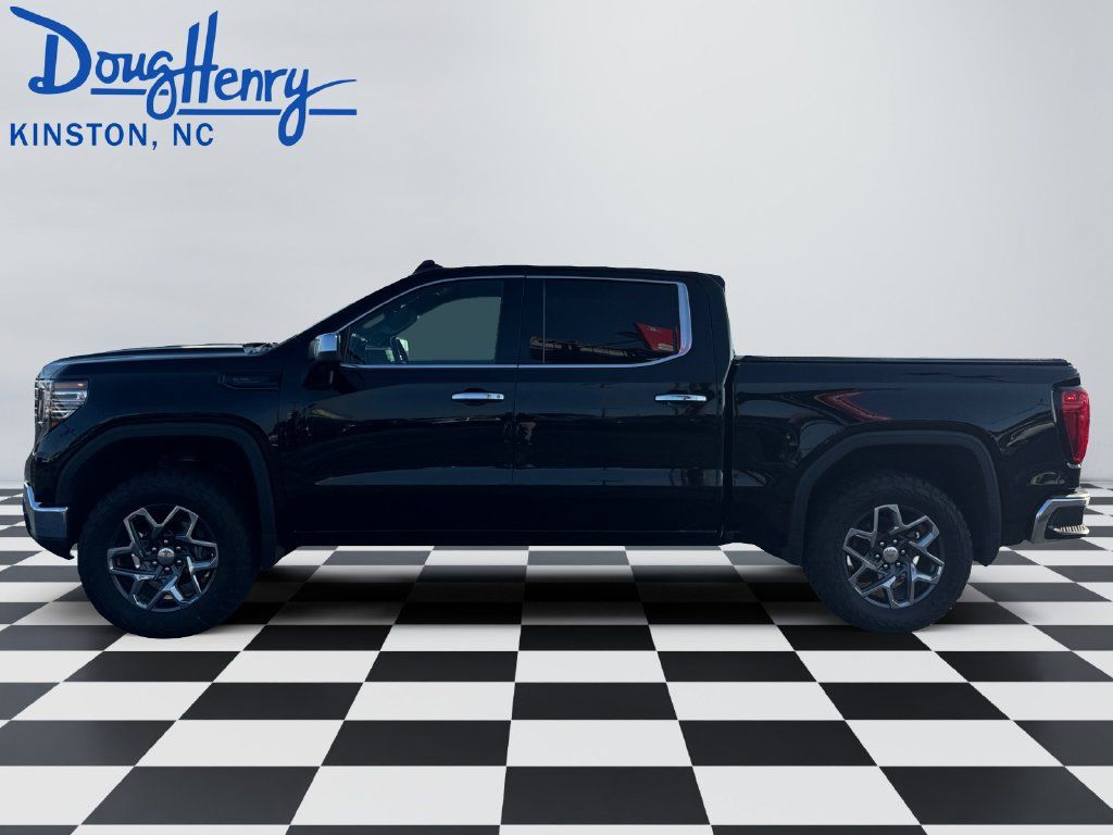 Used 2024 GMC Sierra 1500 SLT w/ SLT Premium Plus Package AWD/4WD image 2