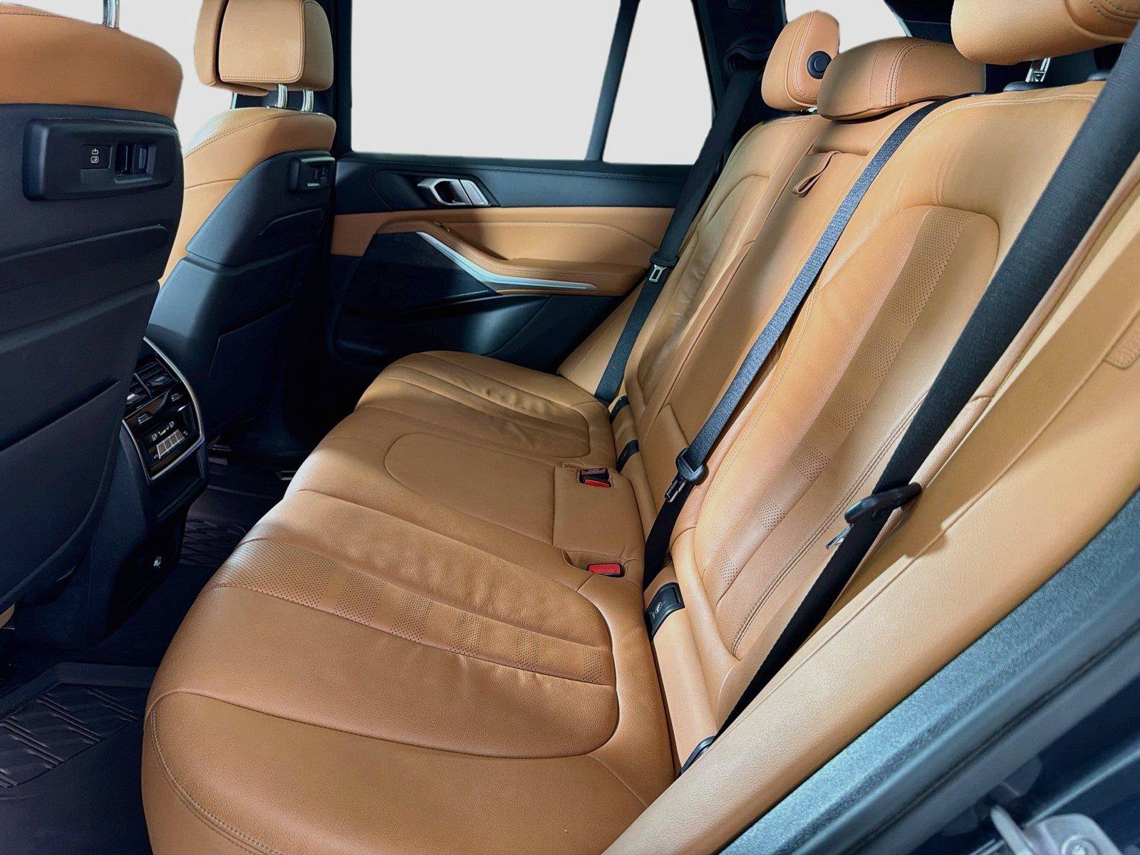 Used 2019 BMW X5 xDrive40i AWD/4WD image 25