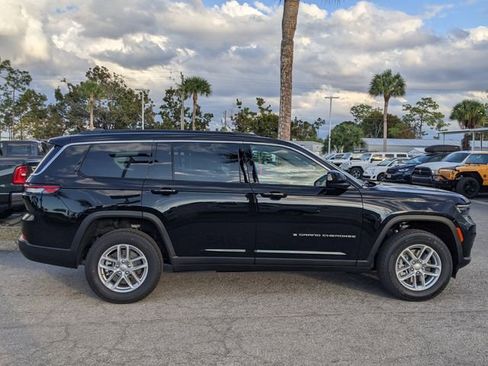 New 2025 Jeep Grand Cherokee L Laredo w/ Luxury Tech Group I RWD image 3