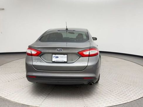 Used 2014 Ford Fusion S image 3