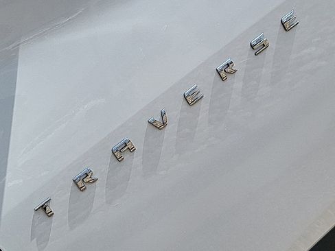 Used 2023 Chevrolet Traverse LS image 36