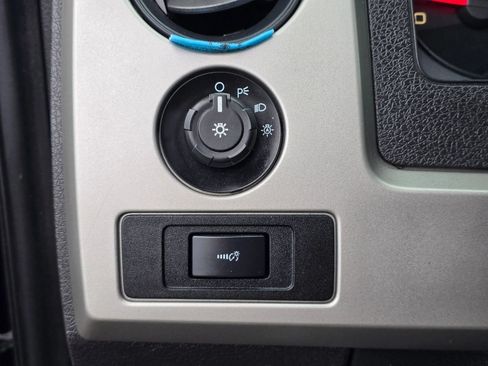 Used 2013 Ford F150 Raptor w/ Luxury Equipment Group AWD/4WD image 25