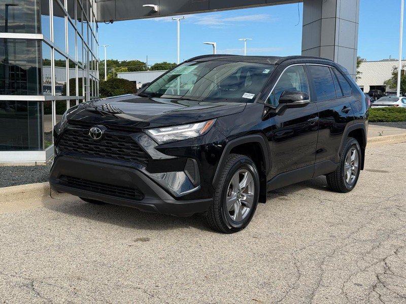 Used 2022 Toyota RAV4 XLE w/ Convenience Package AWD/4WD image 7