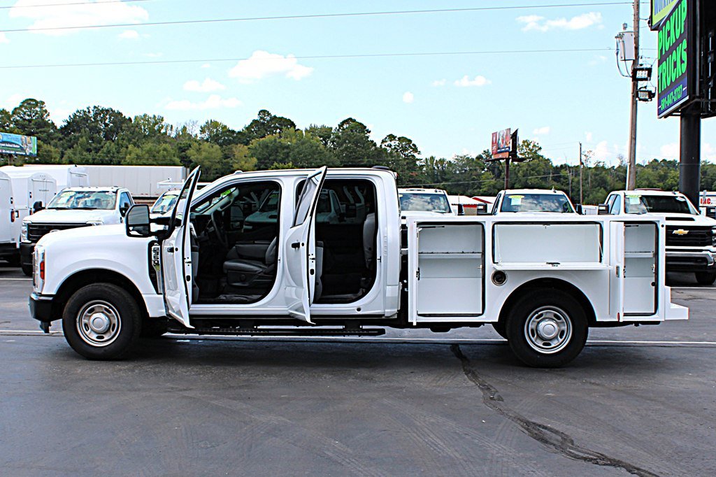 Used 2024 Ford F350 XL w/ 360-Degree Camera Package RWD image 7