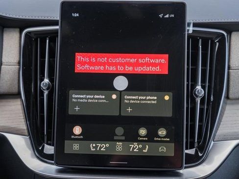 New 2026 Volvo XC90 B6 Ultra image 22