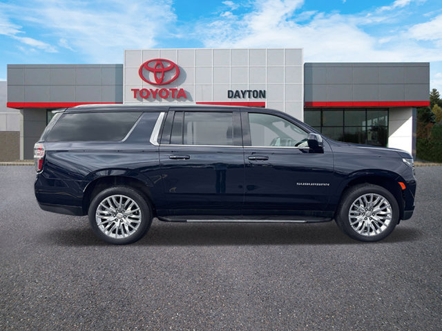 Used 2024 Chevrolet Suburban LT AWD/4WD image 12
