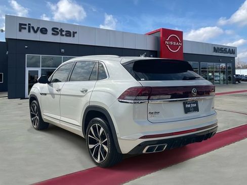 Used 2024 Volkswagen Atlas Cross Sport SEL Premium R-Line AWD/4WD image 4