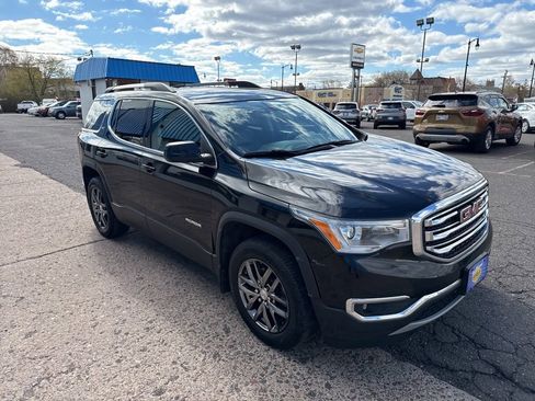 Used 2017 GMC Acadia SLT AWD/4WD image 4