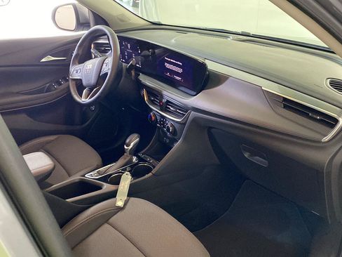 Used 2024 Buick Encore GX Preferred FWD image 22