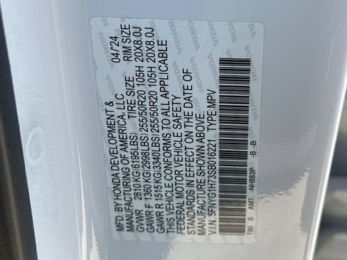 Certified 2025 Honda Pilot Touring image 28
