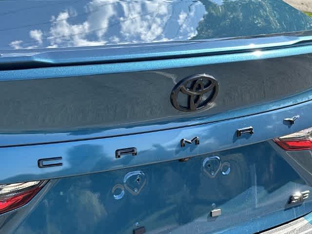 Used 2025 Toyota Camry SE w/ Convenience Package FWD image 27