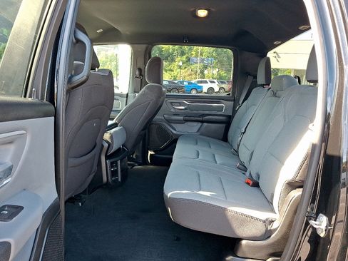 Used 2022 RAM 1500 Big Horn AWD/4WD image 10