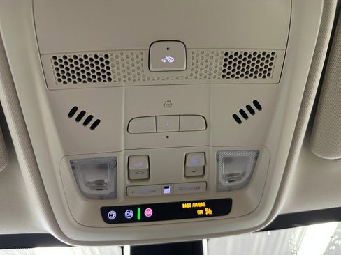 New 2026 Cadillac XT5 Premium Luxury w/ LPO, Floor Liner Package image 19