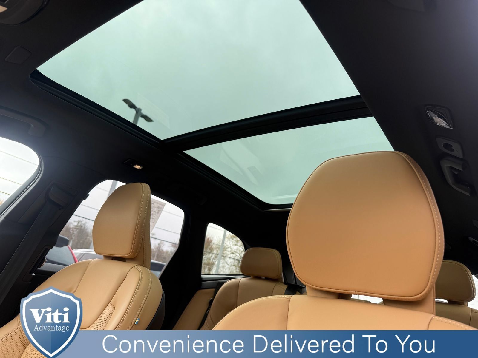 Certified 2024 Volvo XC60 T8 Ultimate AWD/4WD image 19