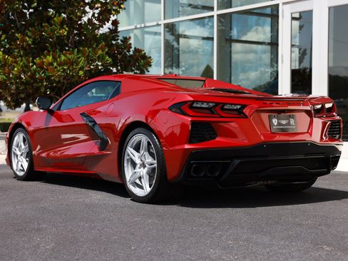 Used 2024 Chevrolet Corvette Stingray Preferred Conv w/ 2LT RWD image 8