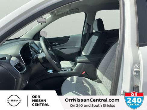 Used 2022 Chevrolet Equinox LS w/ LS Convenience Package FWD image 14