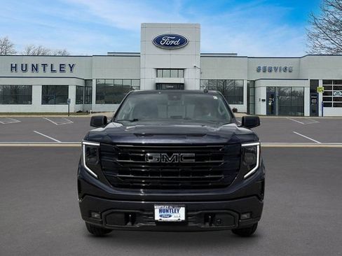 Used 2024 GMC Sierra 1500 Elevation AWD/4WD image 2