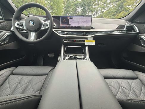 New 2027 BMW X6 xDrive40i w/ Climate Comfort Package AWD/4WD image 16