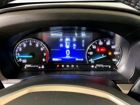 Used 2022 Ford Explorer XLT w/ Equipment Group 202A image 16