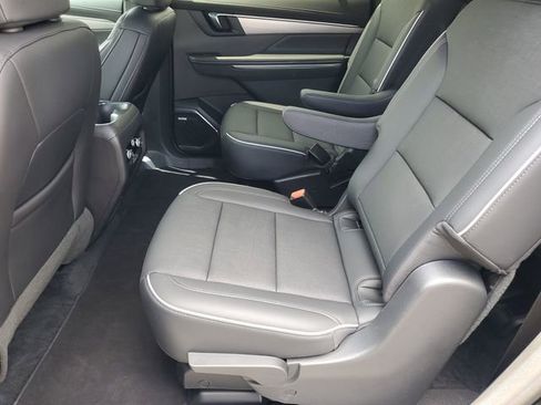 Used 2025 Buick Enclave Preferred w/ Trailering Package, 5000 lbs. FWD image 21