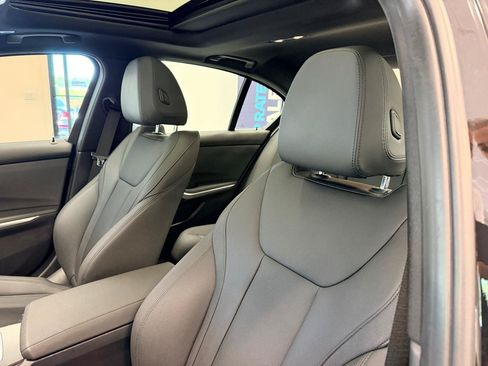 Used 2020 BMW 330i Sedan w/ Premium Package RWD image 18