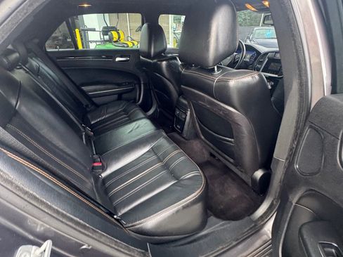 Used 2016 Chrysler 300 S w/ 300S Premium Group RWD image 9